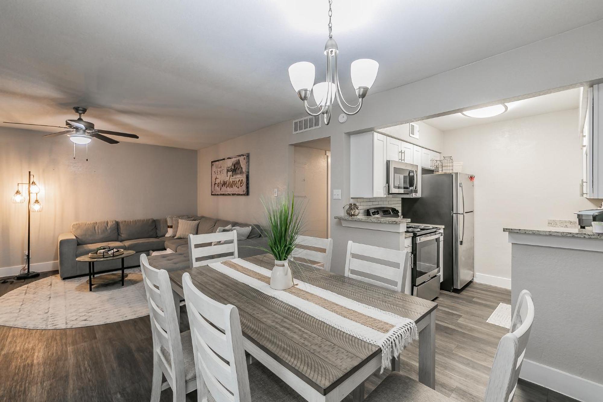 Cozy 2Br Farmhouse Apt - Sleeps 8 - Free Parking! 알링턴 외부 사진