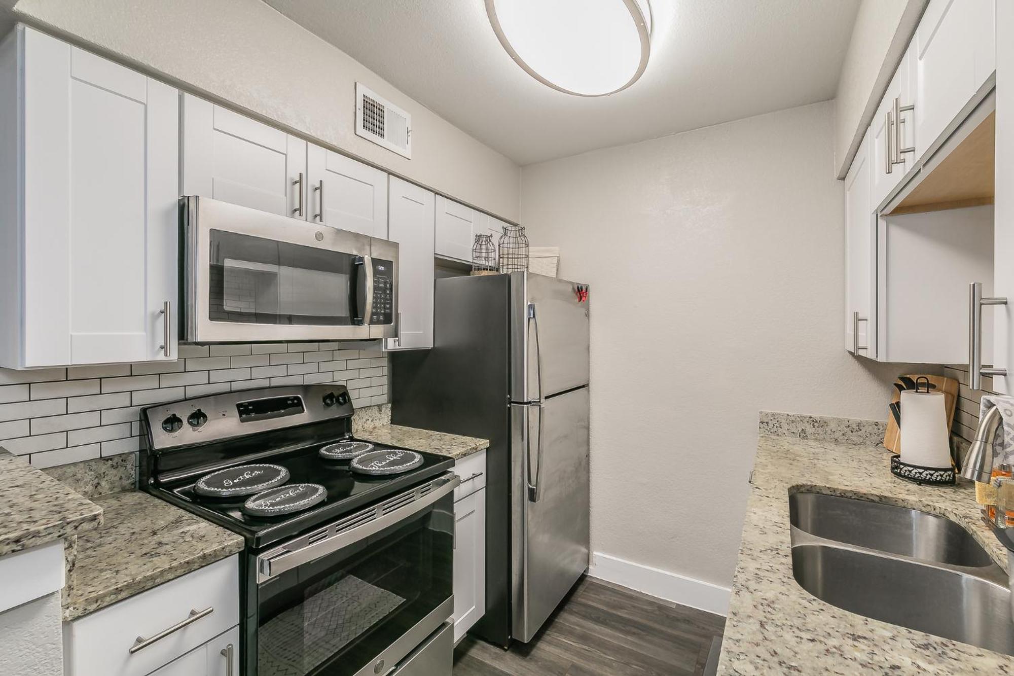 Cozy 2Br Farmhouse Apt - Sleeps 8 - Free Parking! 알링턴 외부 사진