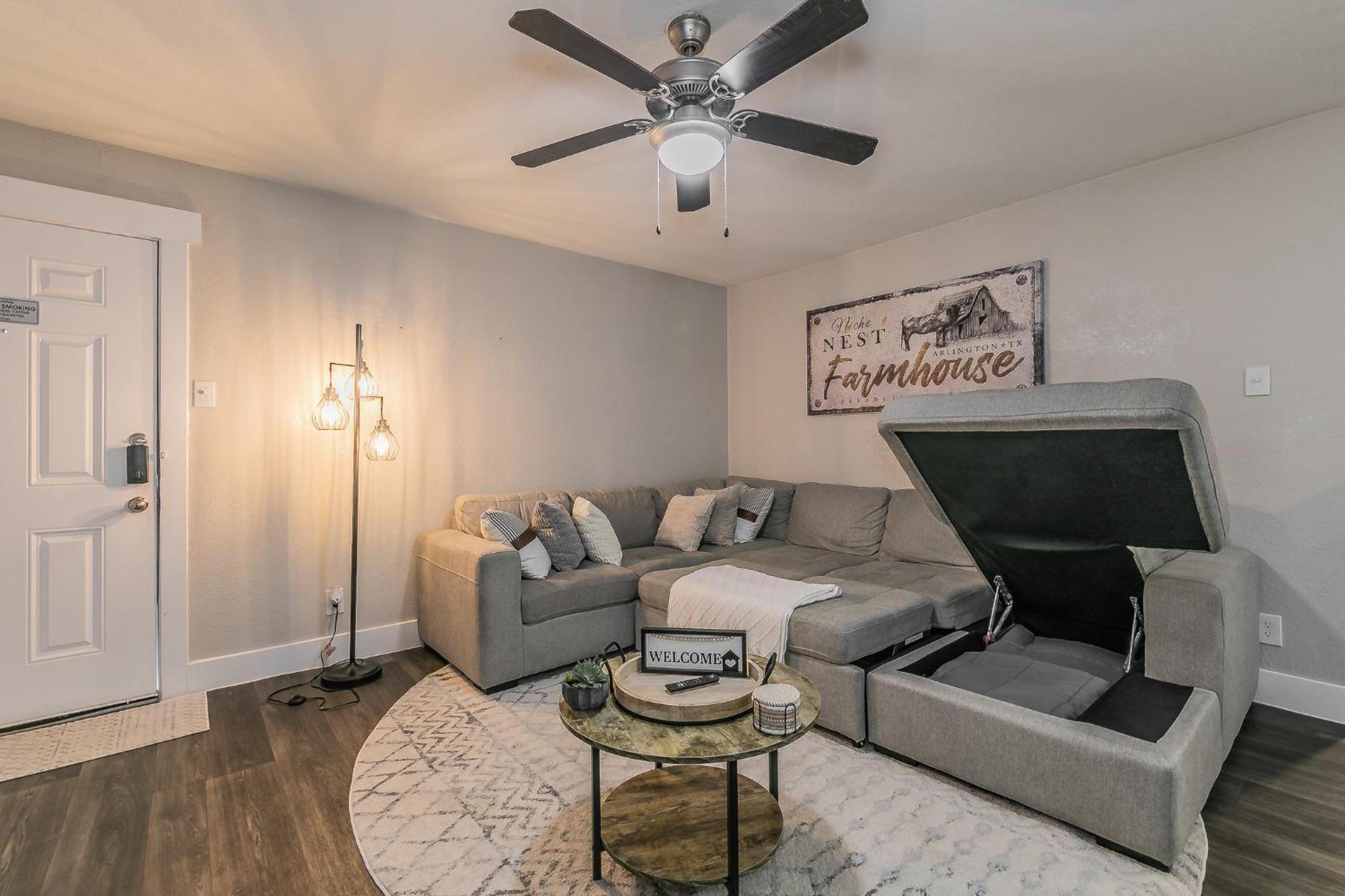 Cozy 2Br Farmhouse Apt - Sleeps 8 - Free Parking! 알링턴 외부 사진